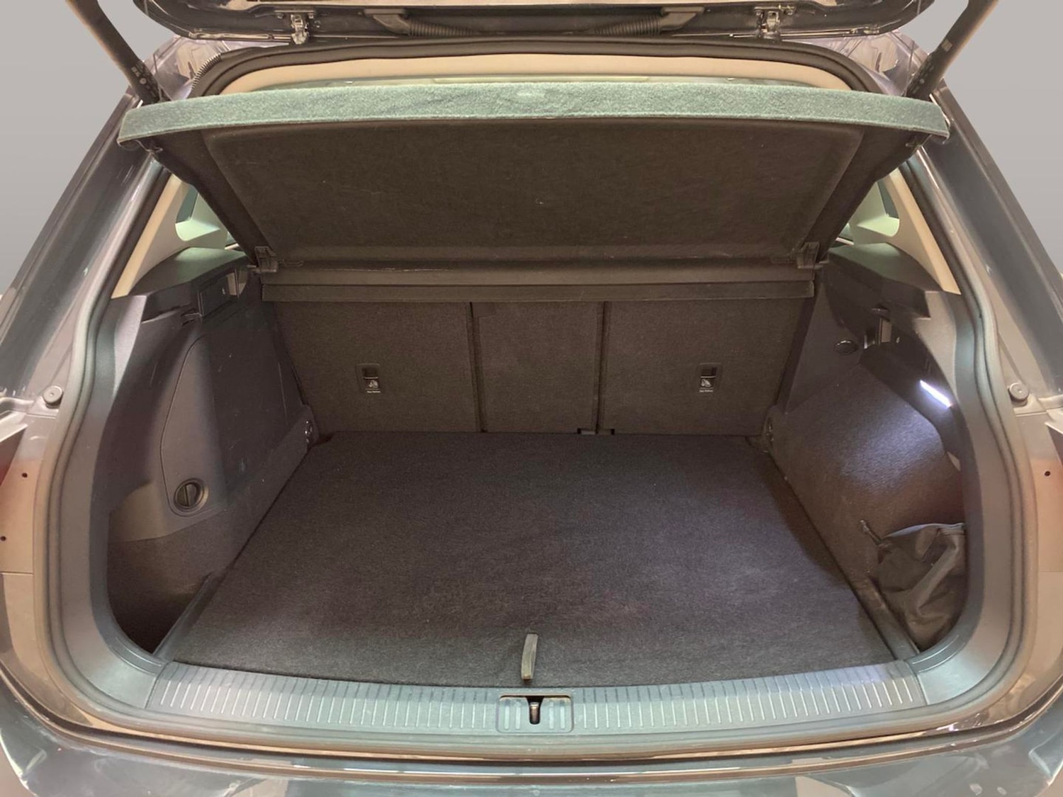 Used Volkswagen Tiguan 2023 for sale - 77951086: Photo 35