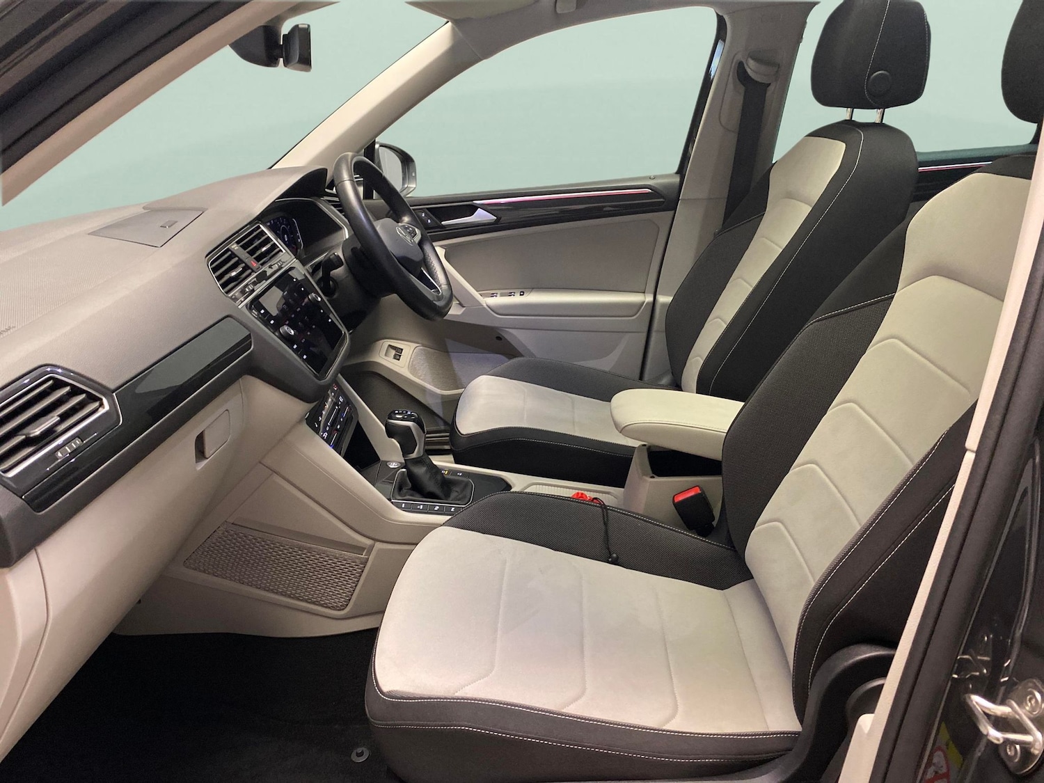 Used Volkswagen Tiguan 2023 for sale - 77951086: Photo 4