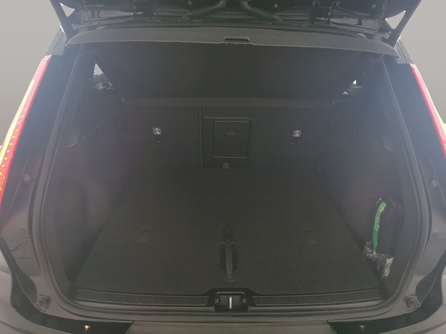 Used Volvo XC40 2022 for sale - 78199703: Photo 35