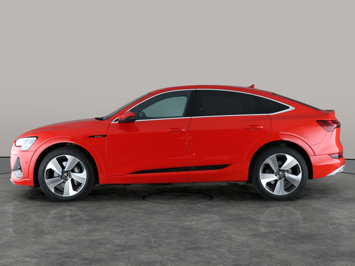 Used Audi e-tron 2022 for sale - 76696841: Photo 14