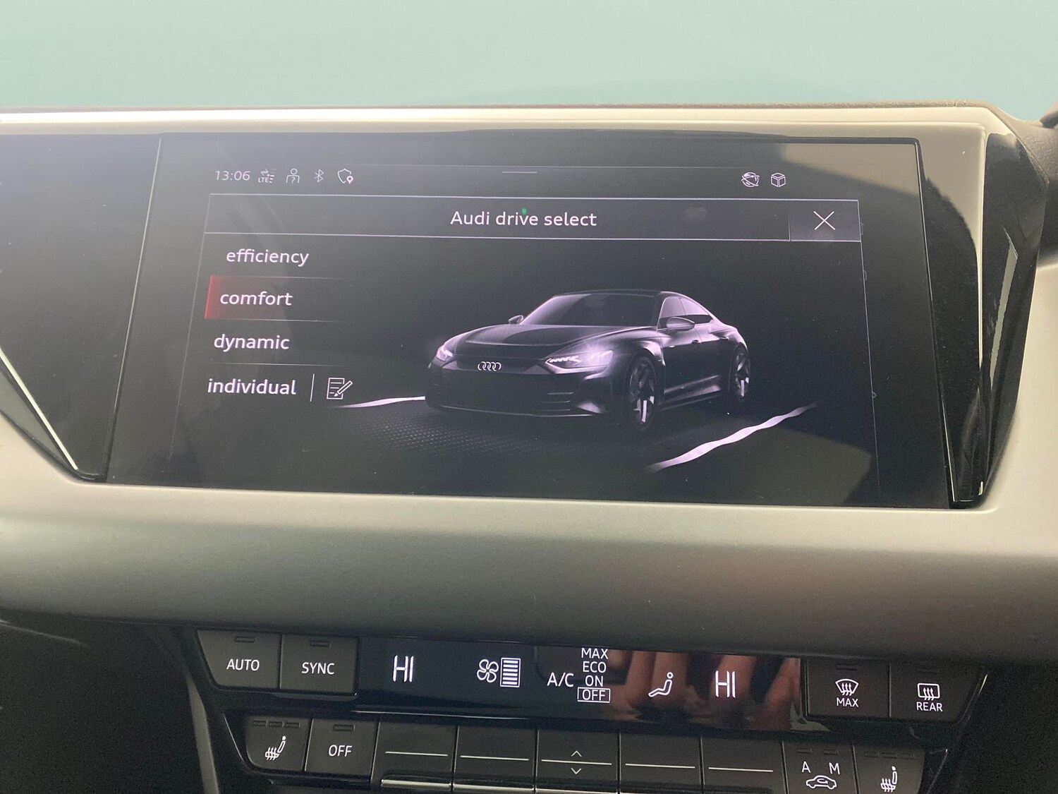 Used Audi e-tron GT 2022 for sale - 77878073: Photo 16