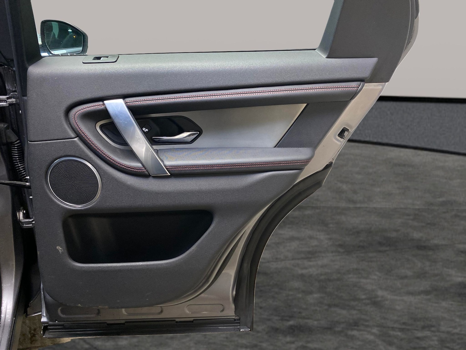 Used Land Rover Discovery Sport 2021 for sale - 78082096: Photo 31