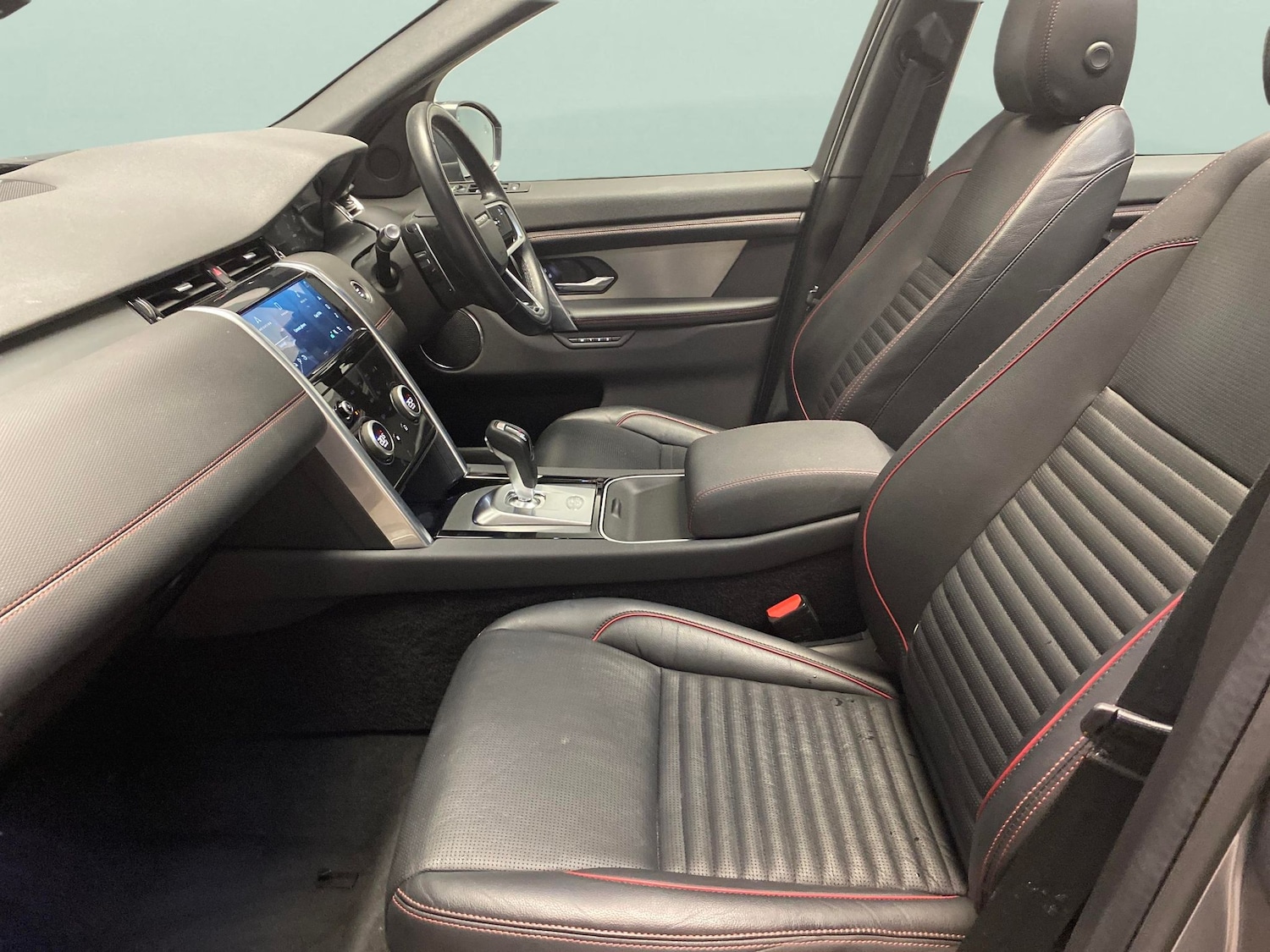 Used Land Rover Discovery Sport 2021 for sale - 78082096: Photo 4