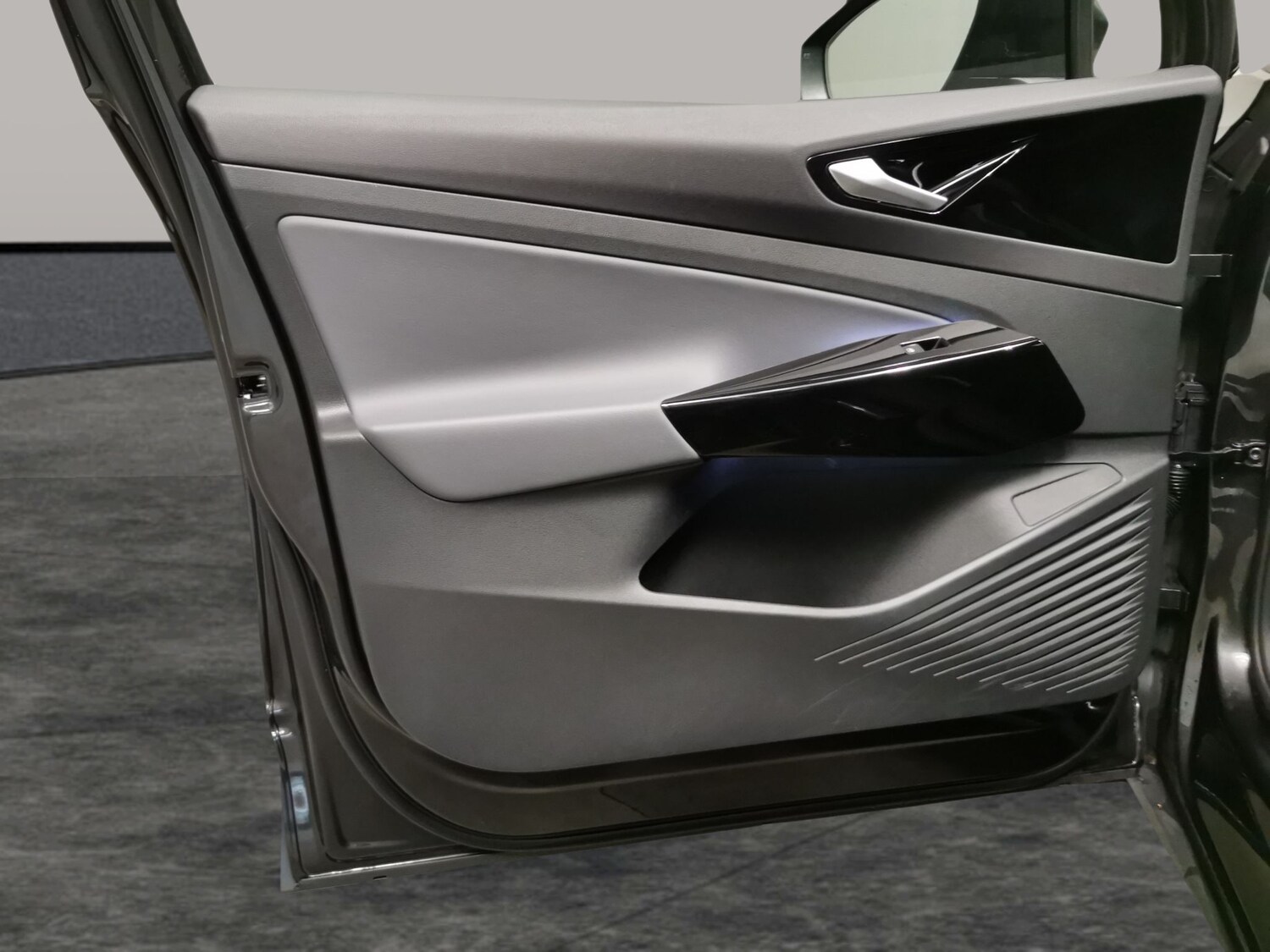 Used Volkswagen ID.4 2023 for sale - 77873033: Photo 29