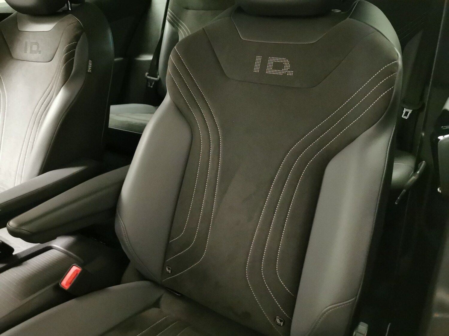 Used Volkswagen ID.4 2023 for sale - 77873033: Photo 7