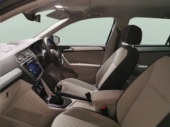 Used Volkswagen Tiguan 2019 for sale - 78451202: Photo