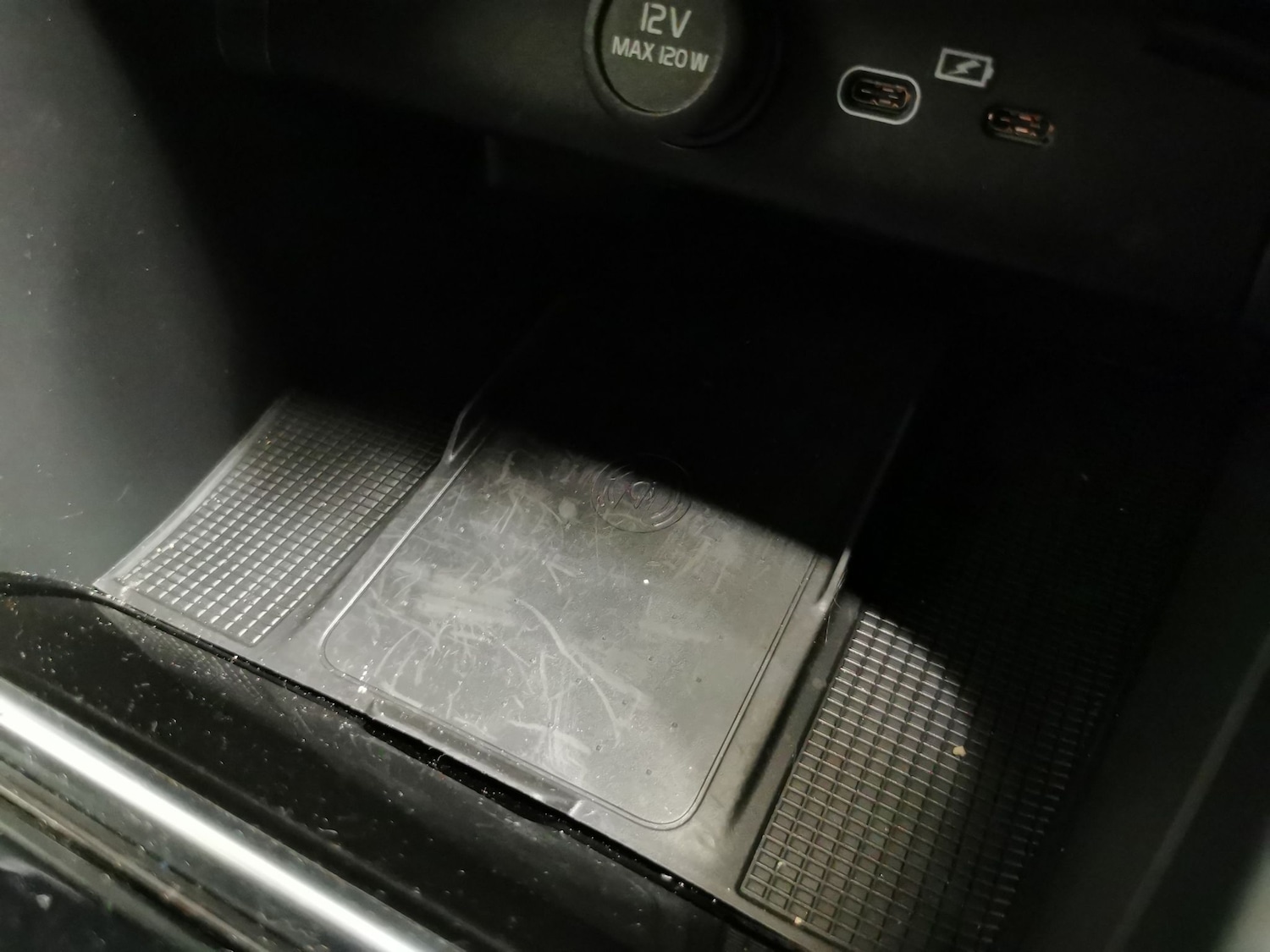 Used Volvo XC40 2024 for sale - 77283479: Photo 17