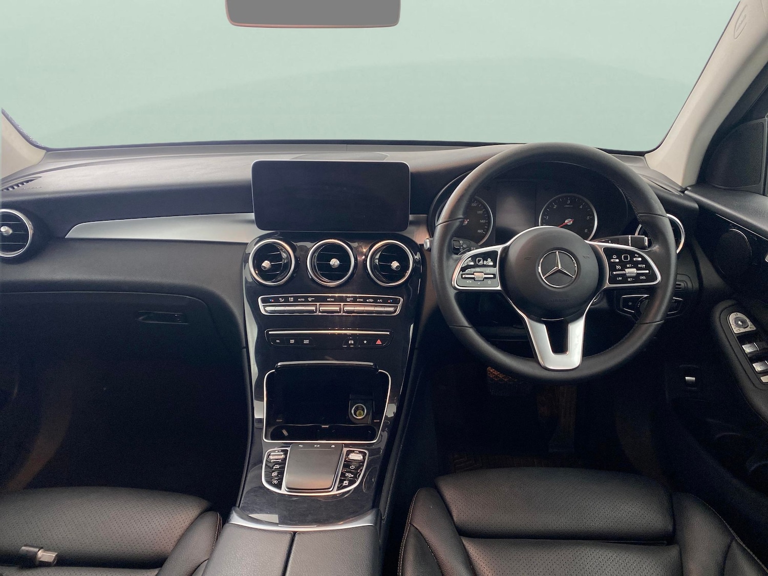 Used Mercedes-Benz GLC 2020 for sale - 77688778: Photo 4