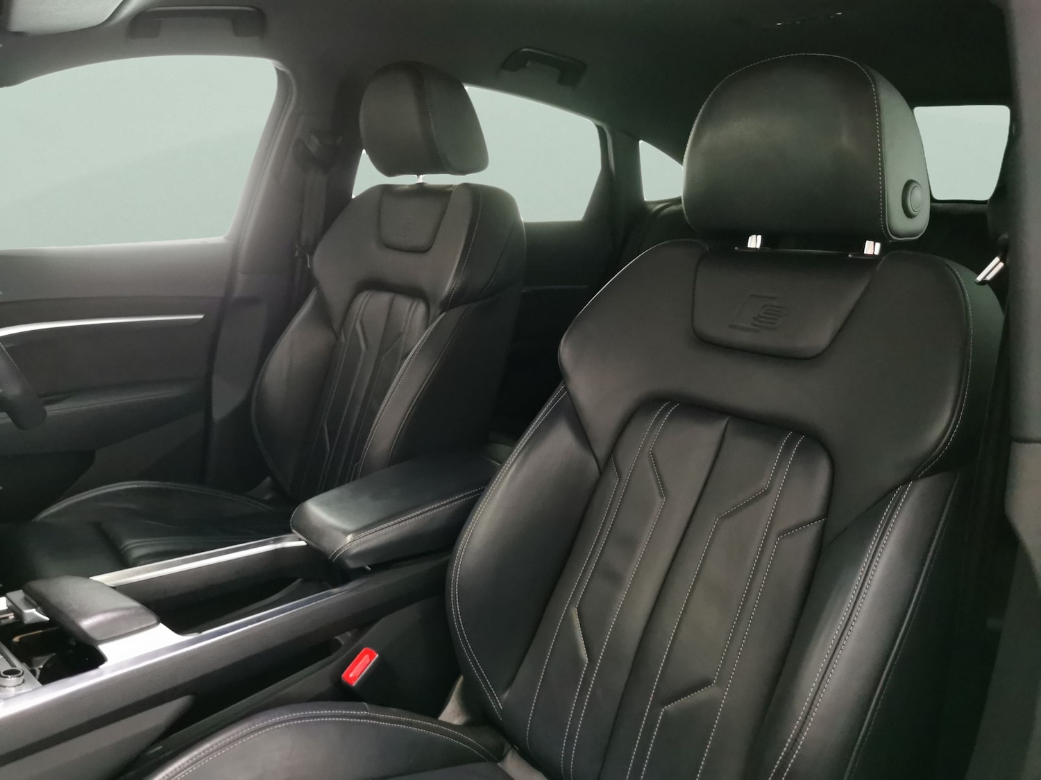 Used Audi e-tron 2023 for sale - 77307934: Photo 7