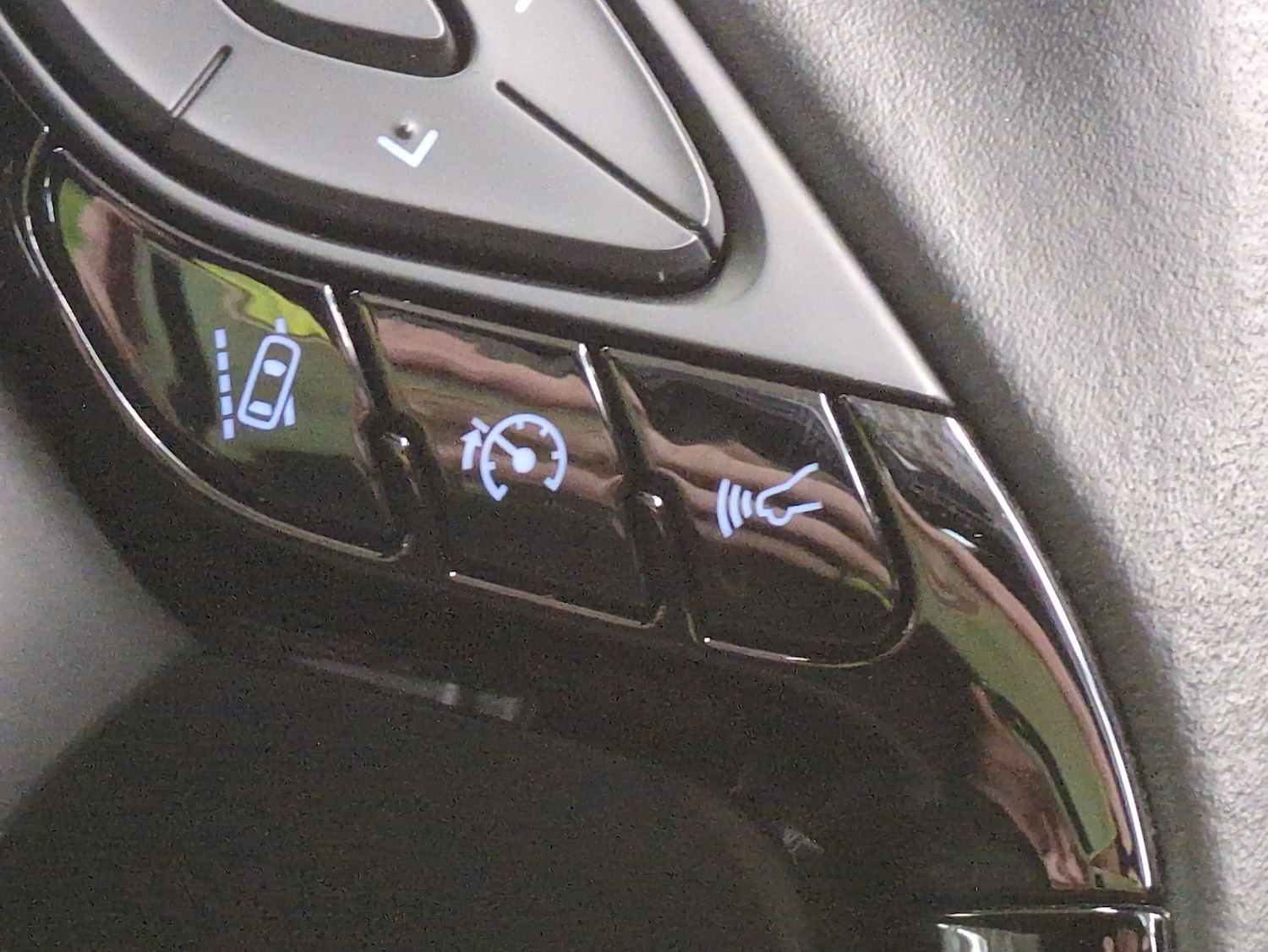 Used Toyota C-HR 2023 for sale - 77003132: Photo 20