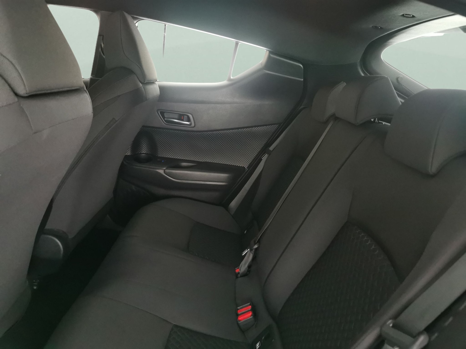 Used Toyota C-HR 2023 for sale - 77003132: Photo 25