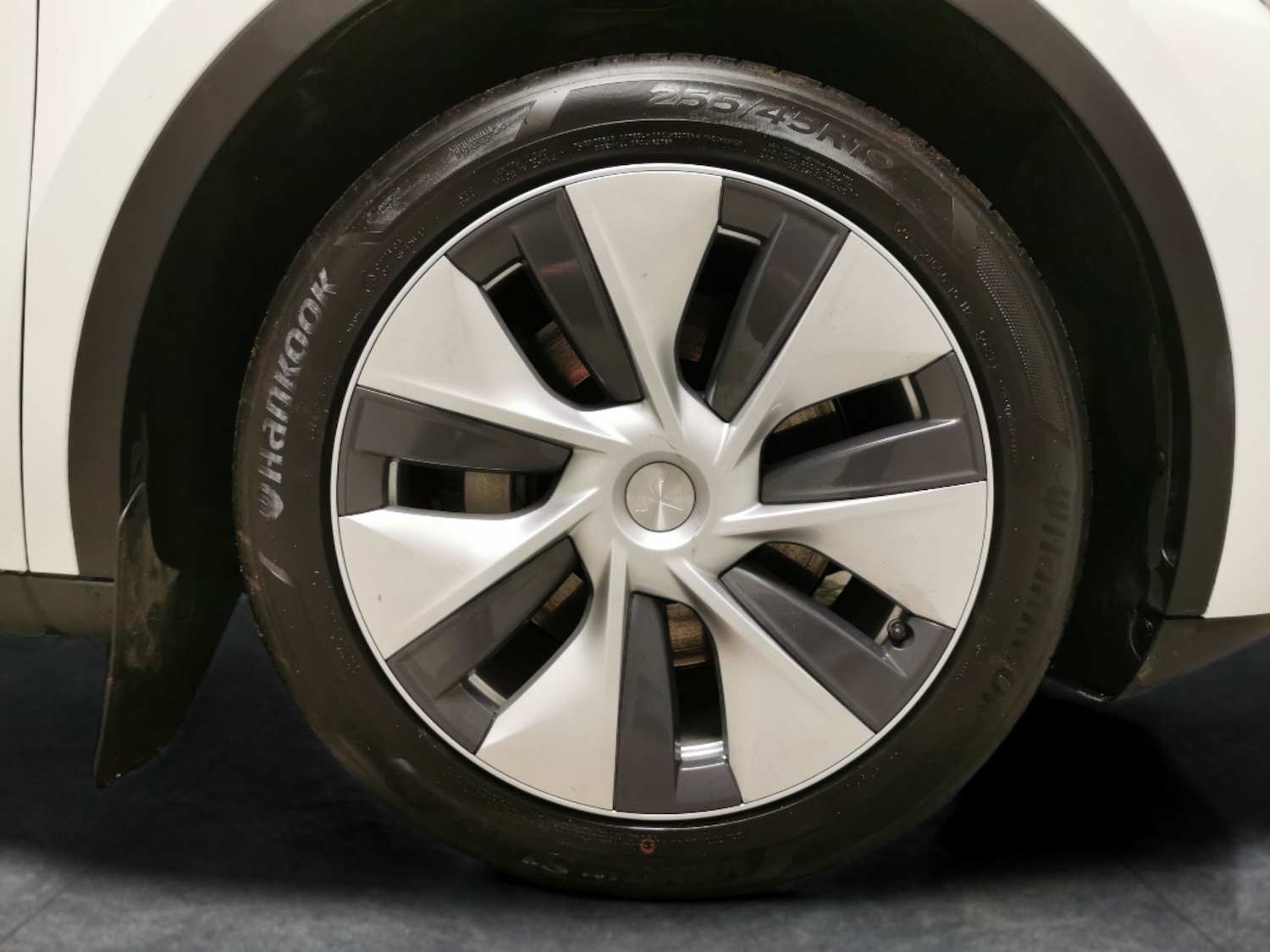 Used Tesla Model Y 2024 for sale - 77795410: Photo 24