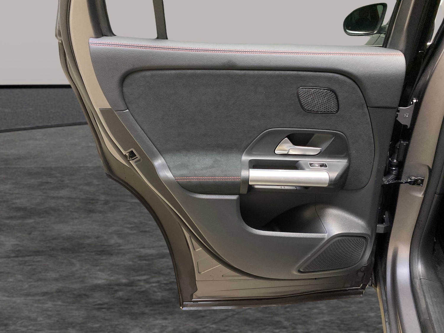 Used Mercedes-Benz EQA 2023 for sale - 77975840: Photo 29