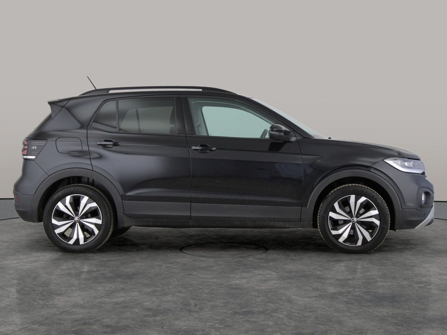 Used Volkswagen T-Cross 2023 for sale - 77691294: Photo 8