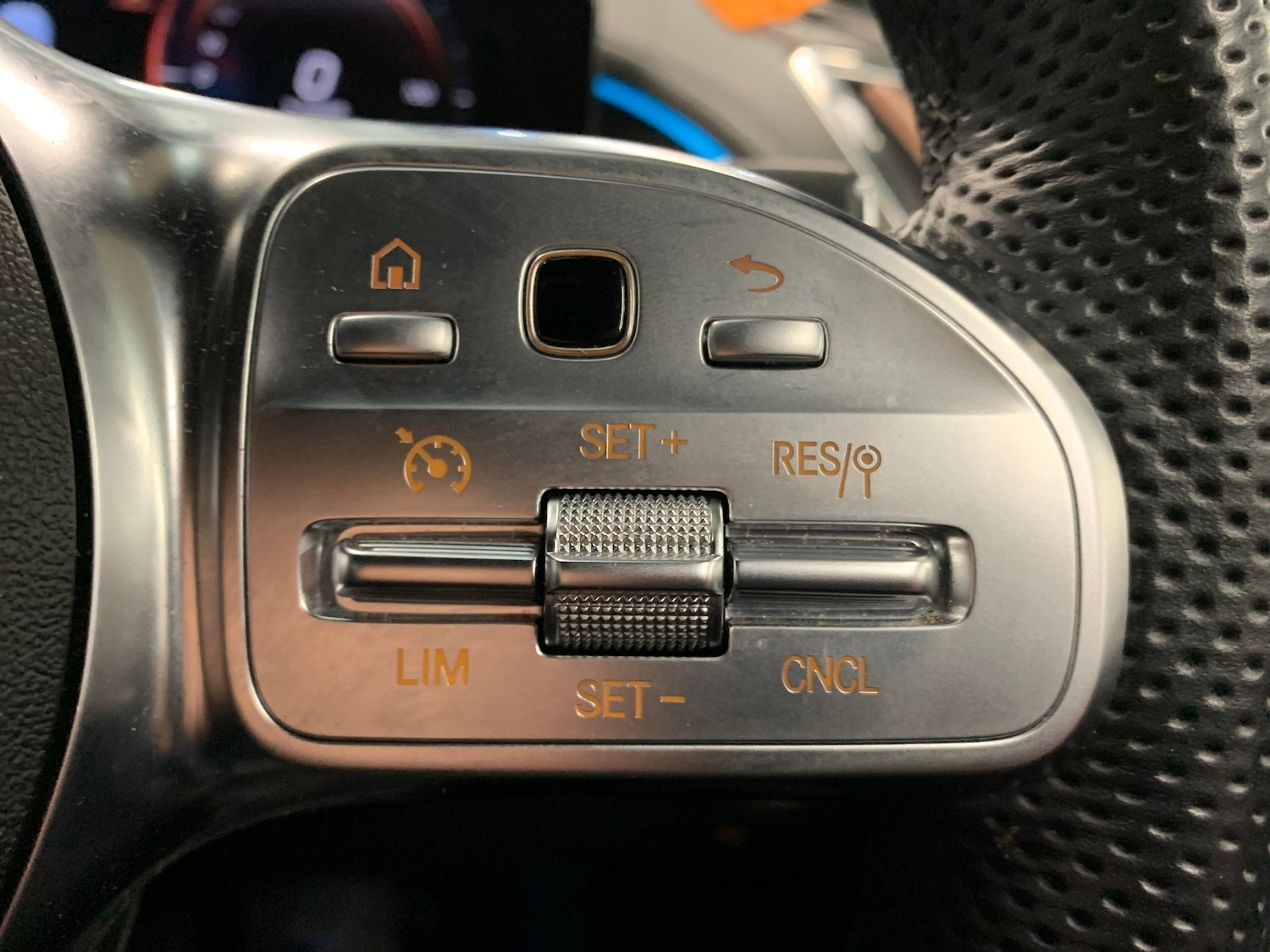 Used Mercedes-Benz EQC 2023 for sale - 76980599: Photo 22