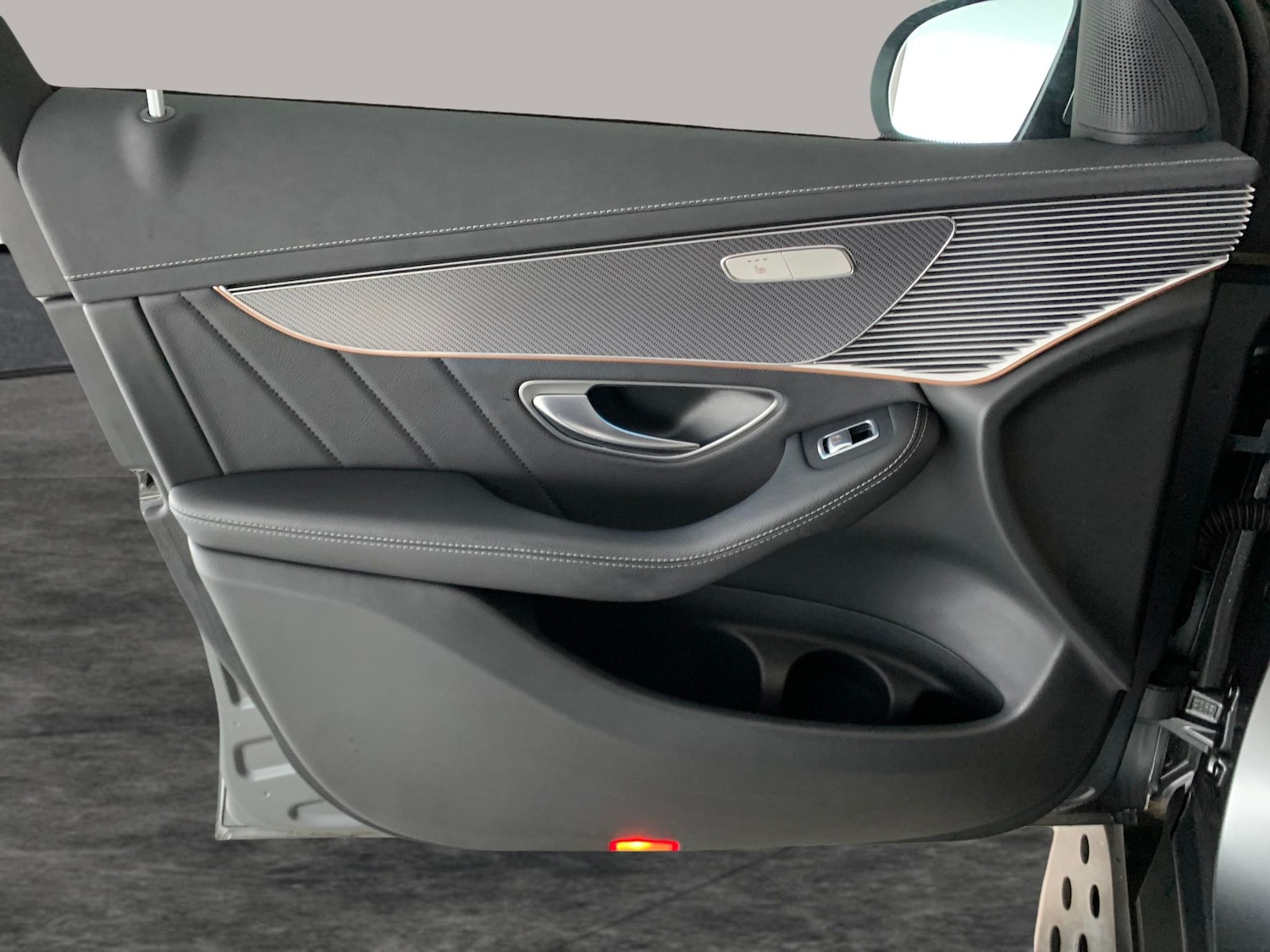 Used Mercedes-Benz EQC 2023 for sale - 76980599: Photo 30