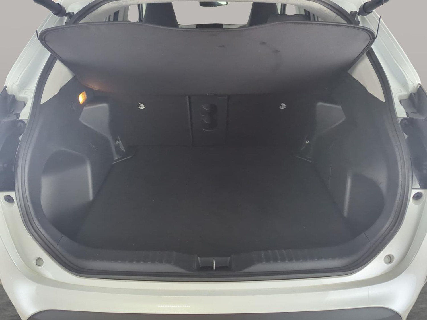 Used Toyota Yaris Cross 2023 for sale - 77413119: Photo 37