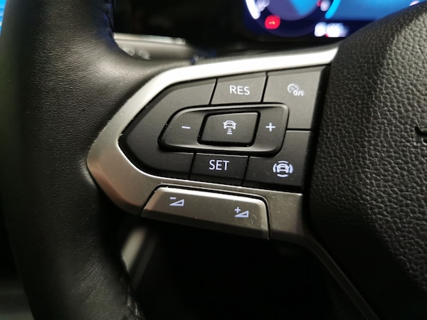 Used Volkswagen Golf 2022 for sale - 76240805: Photo 23