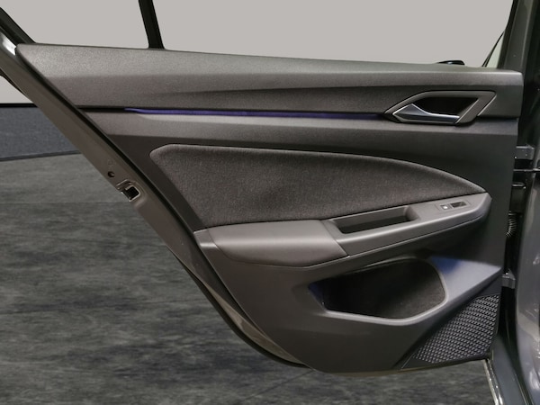 Used Volkswagen Golf 2022 for sale - 76240805: Photo 33