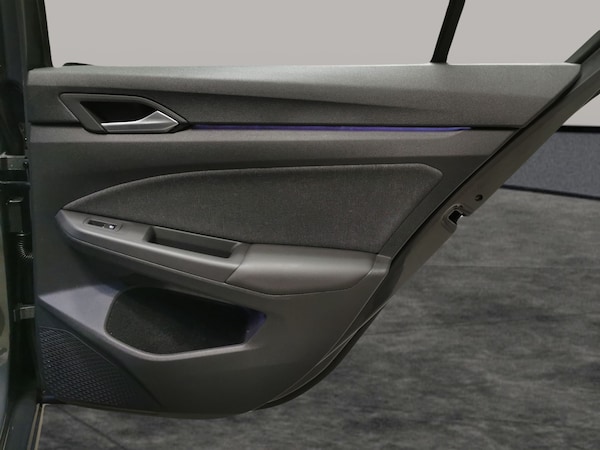 Used Volkswagen Golf 2022 for sale - 76240805: Photo 34