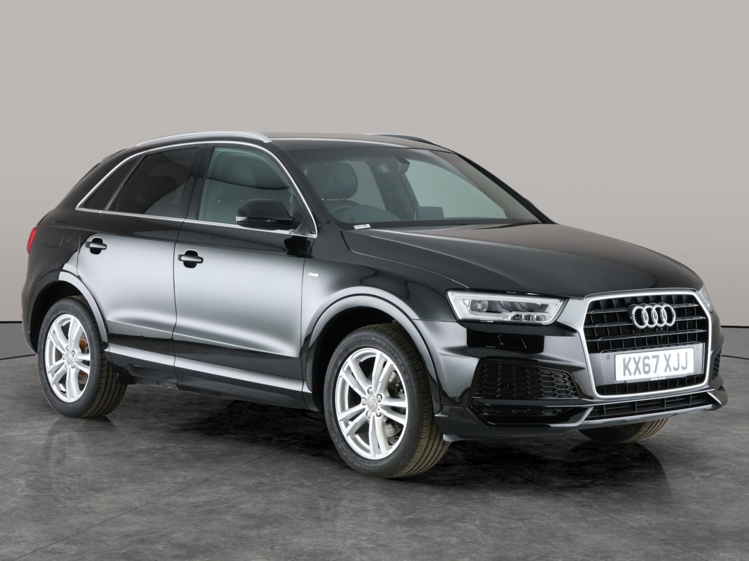 Used Audi Q3 2017 for sale - 76169910: Photo 9