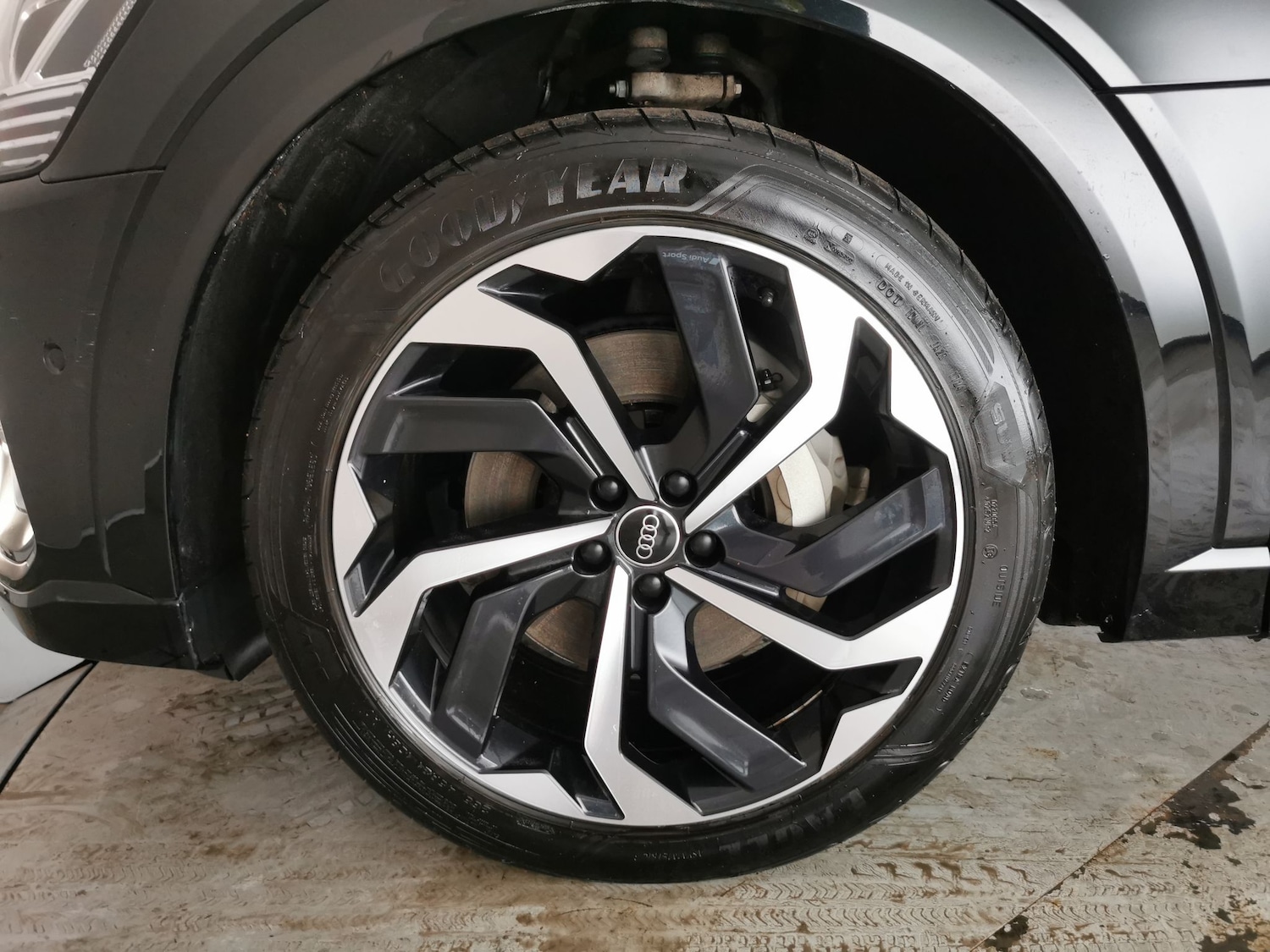 Used Audi e-tron 2023 for sale - 77241268: Photo 28