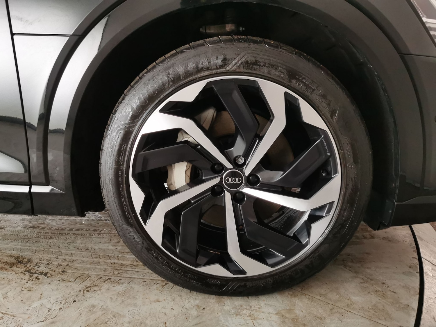 Used Audi e-tron 2023 for sale - 77241268: Photo 29