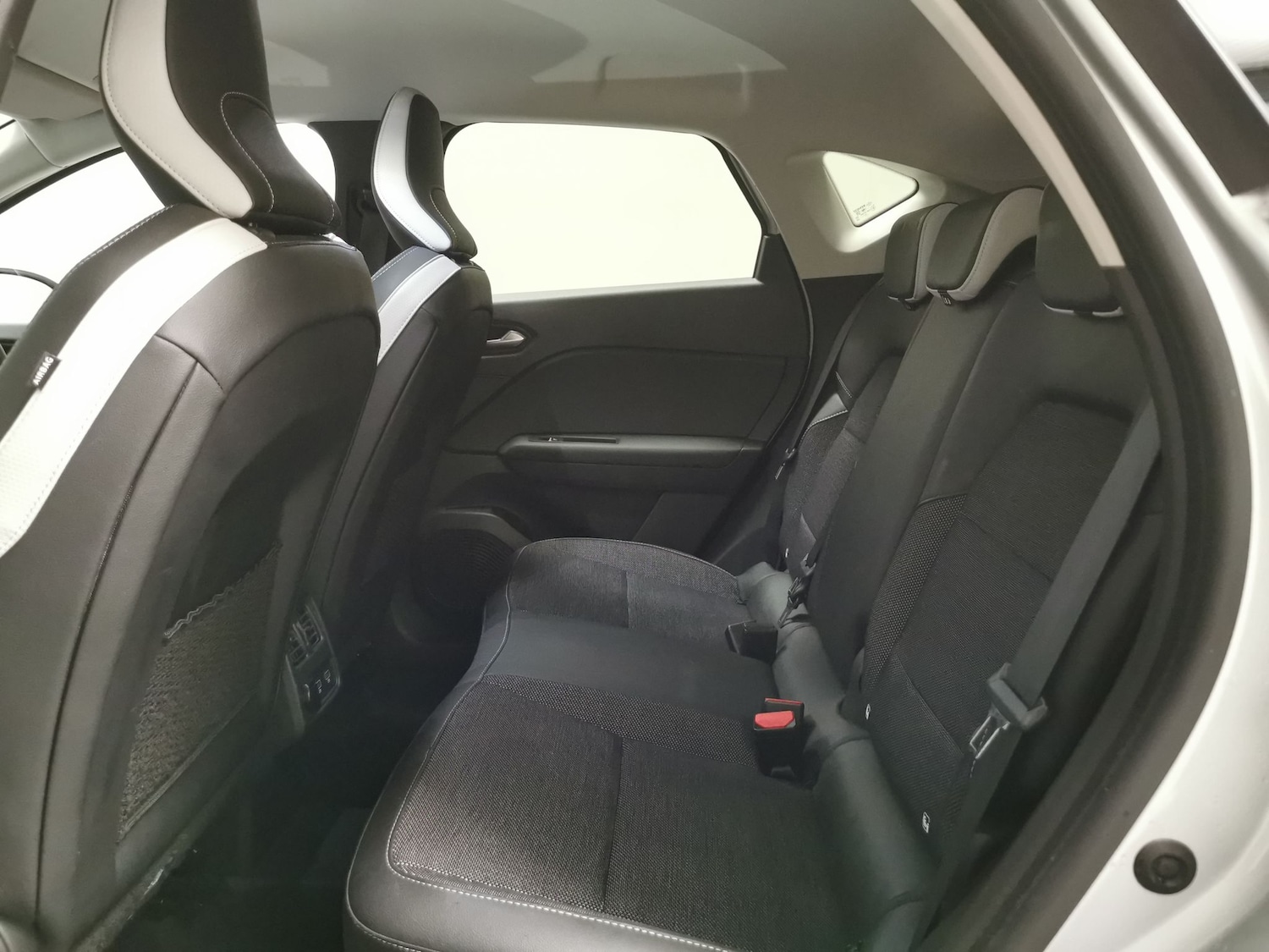 Used Renault Captur 2022 for sale - 77082869: Photo 20