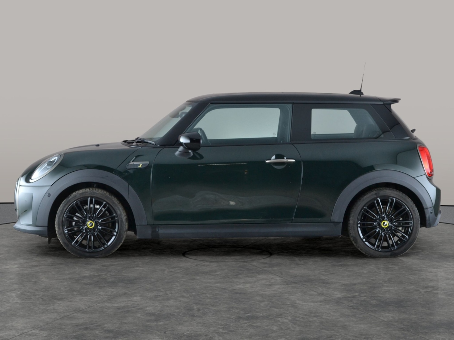 Used MINI Electric Hatch 2023 for sale - 77043673: Photo 15