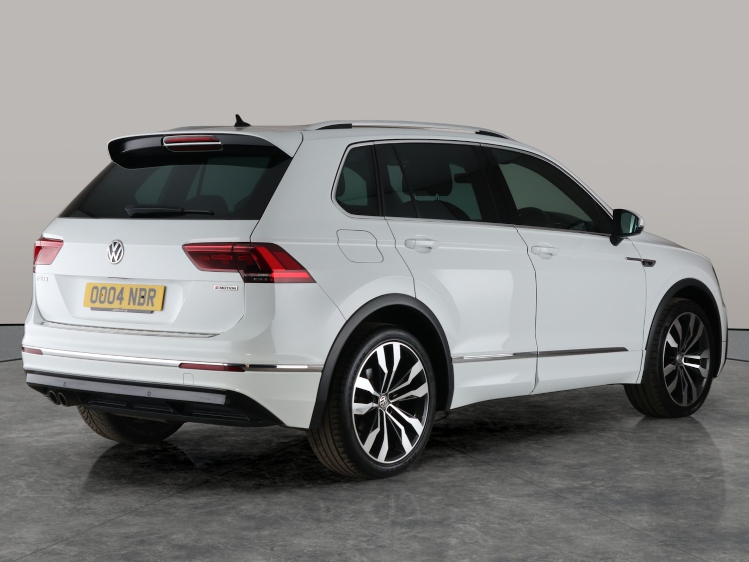 Used Volkswagen Tiguan for sale - 76725422: Photo 10