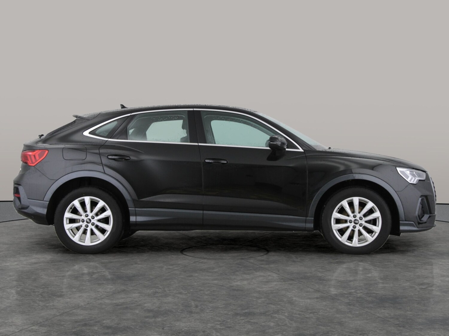 Used Audi Q3 2022 for sale - 77347448: Photo 9