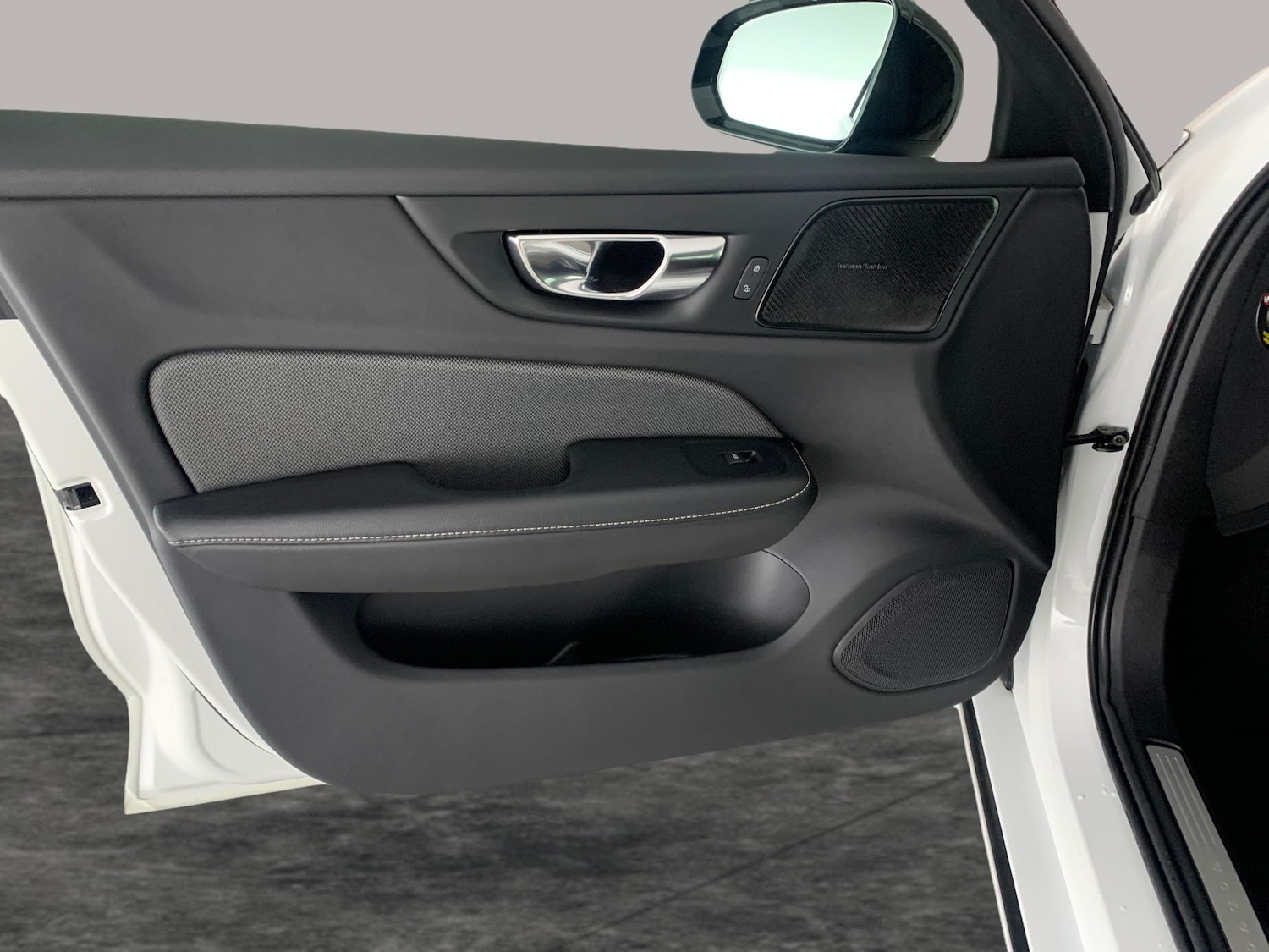 Used Volvo V60 2021 for sale - 76450124: Photo 37