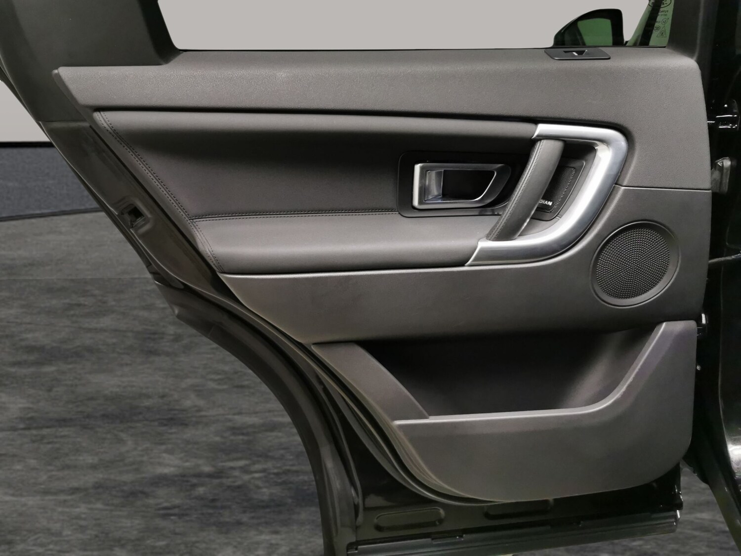 Used Land Rover Discovery Sport for sale - 77517270: Photo 28