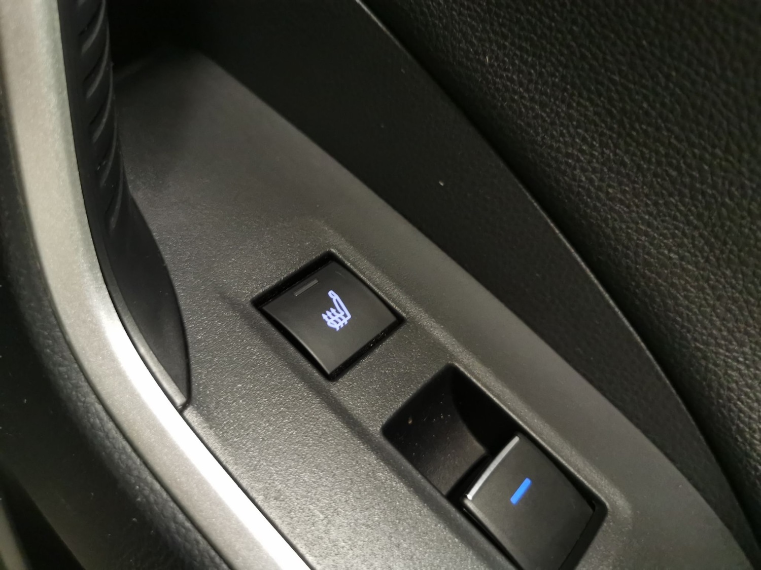 Used Toyota RAV4 2022 for sale - 77019367: Photo 15