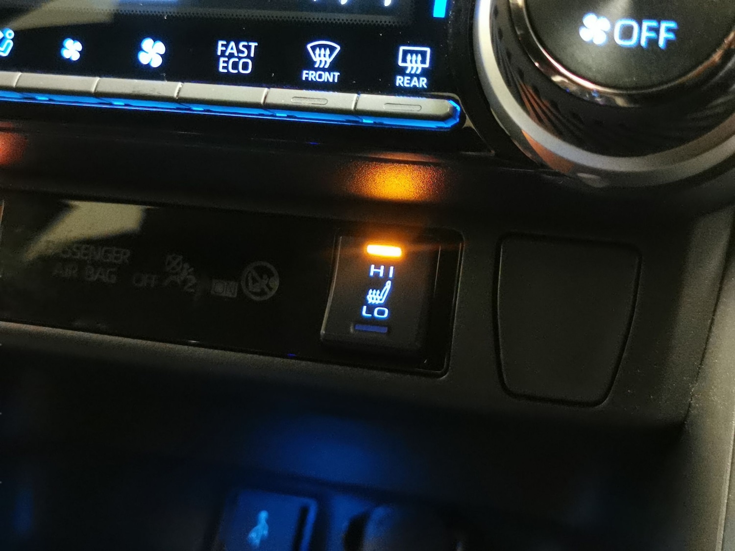 Used Toyota RAV4 2022 for sale - 77019367: Photo 21