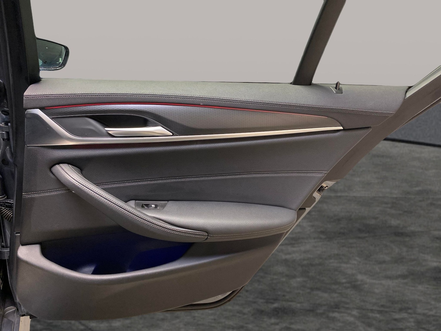 Used BMW 5 Series 2022 for sale - 77701772: Photo 27