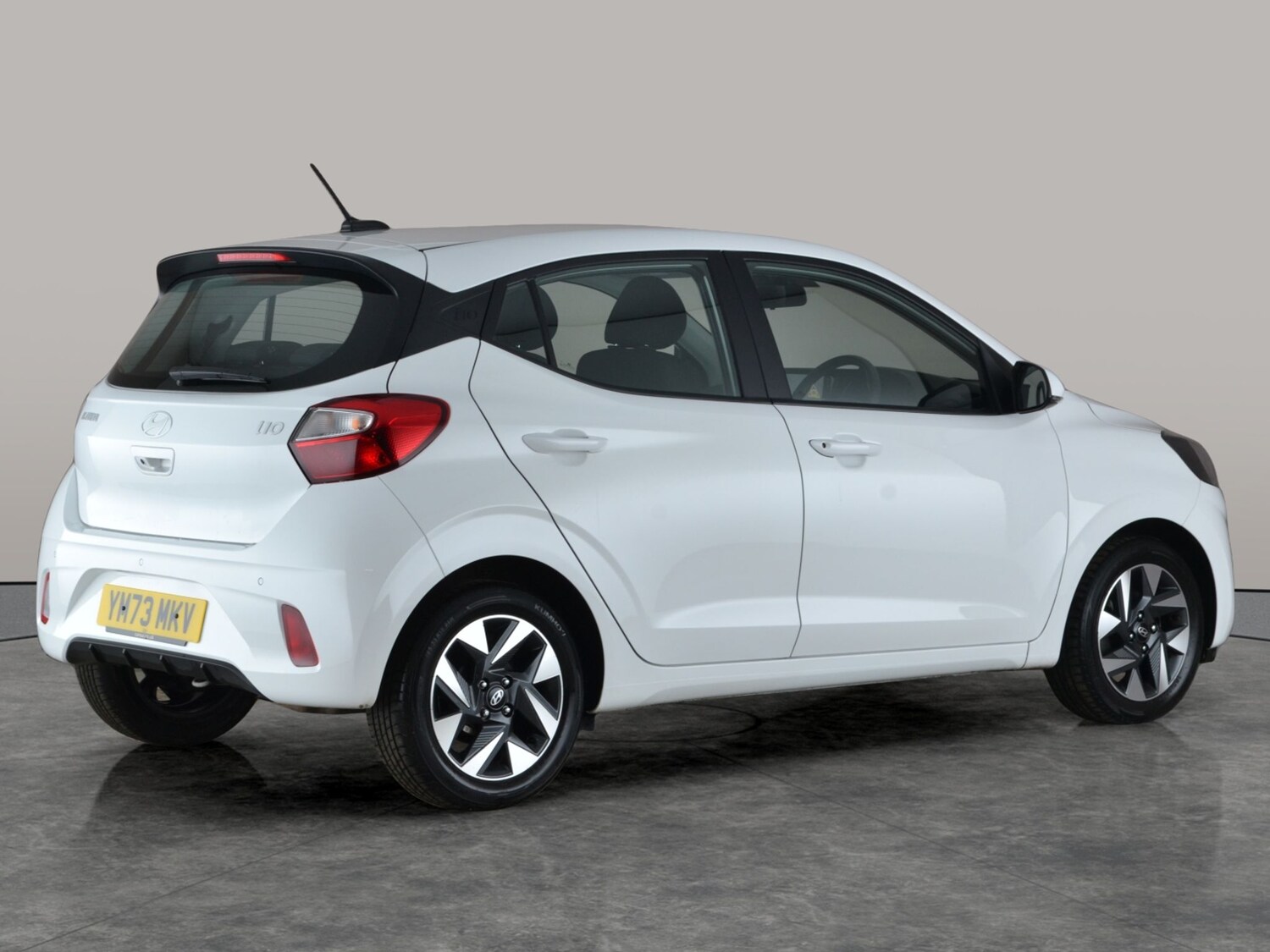 Used Hyundai i10 2023 for sale - 77448084: Photo 10
