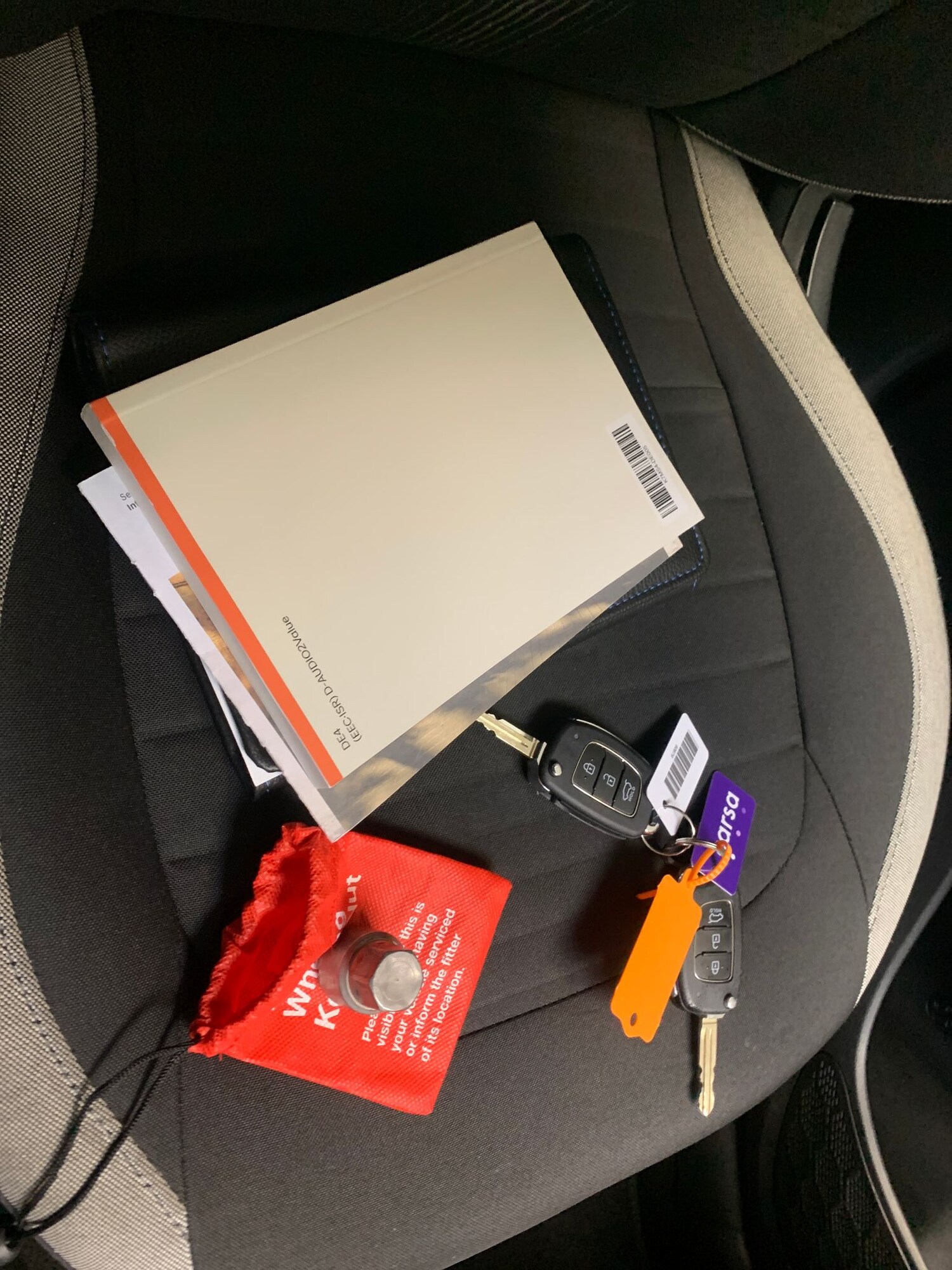 Used Hyundai i10 2023 for sale - 77448084: Photo 29