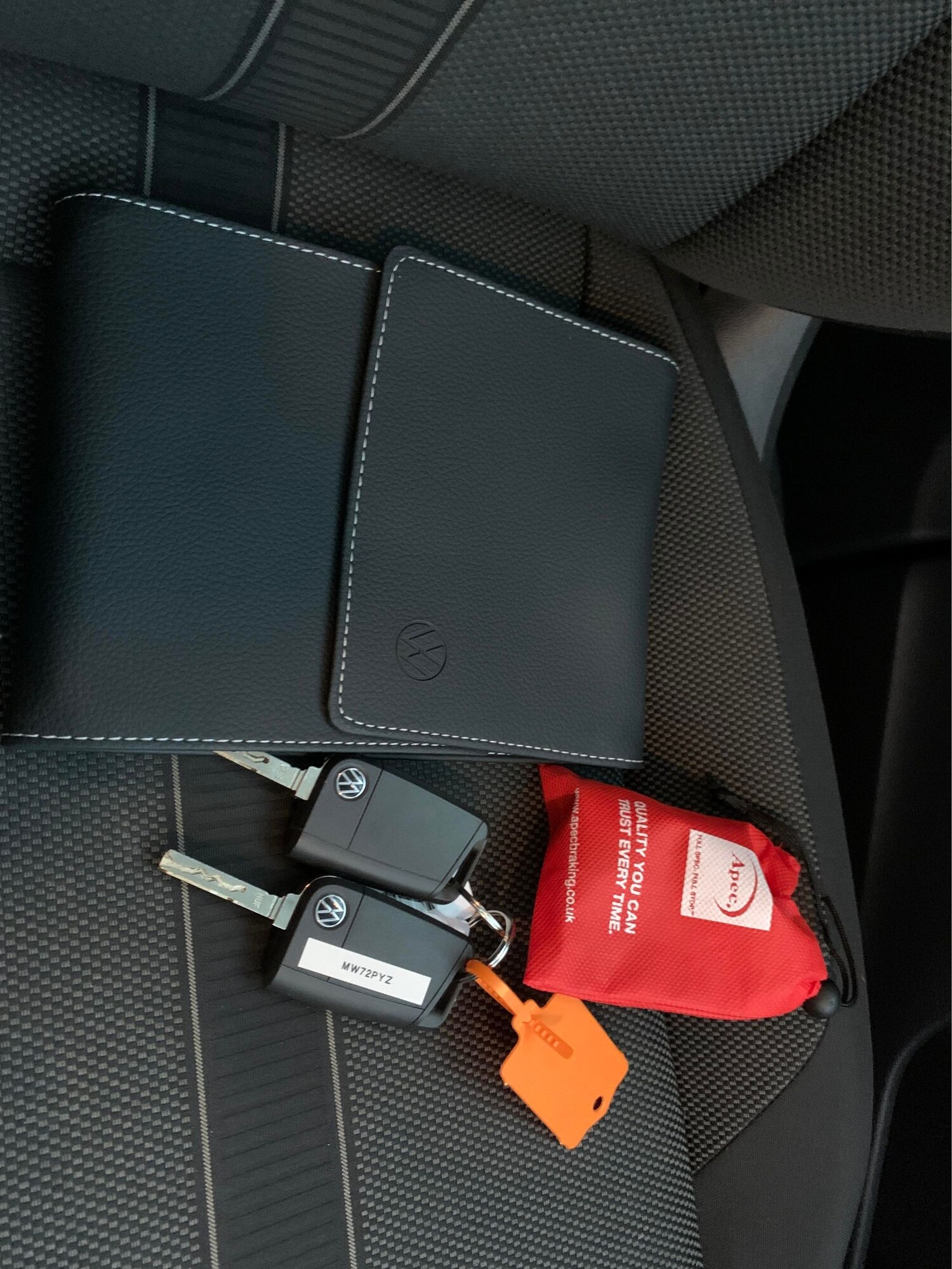 Used Volkswagen T-Roc for sale - 77873010: Photo 30