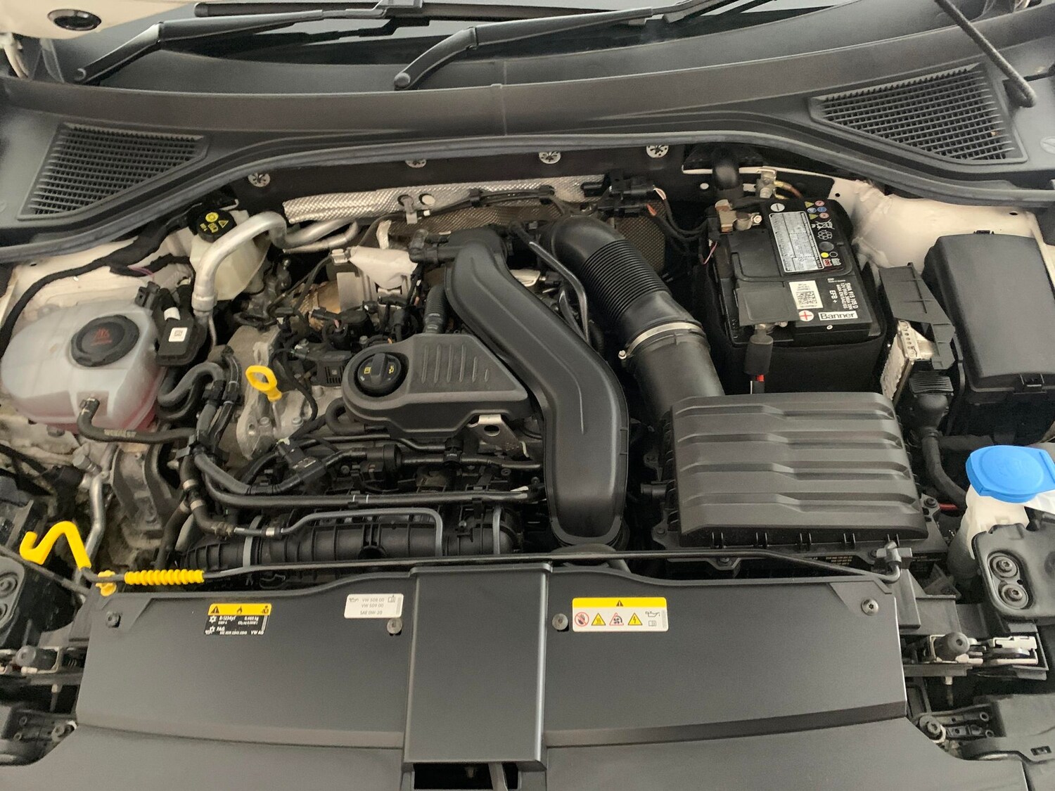 Used Volkswagen T-Roc for sale - 77873010: Photo 31