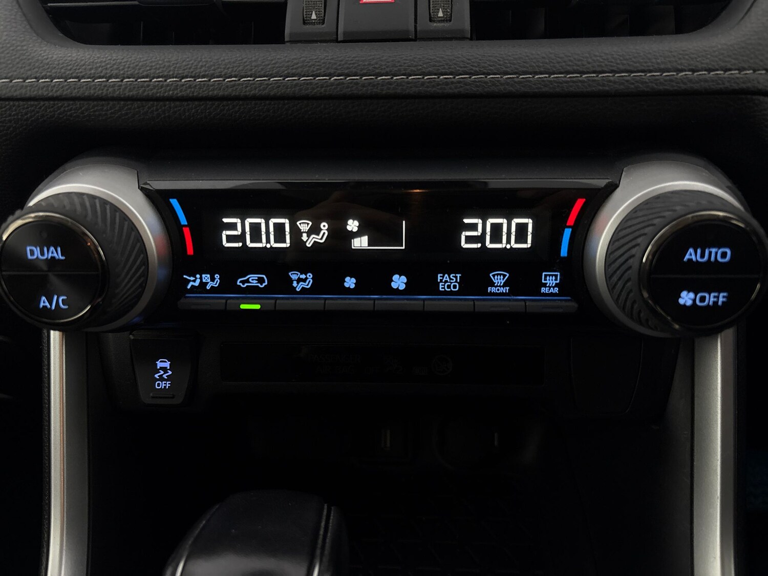 Used Toyota RAV4 2021 for sale - 77995526: Photo 19