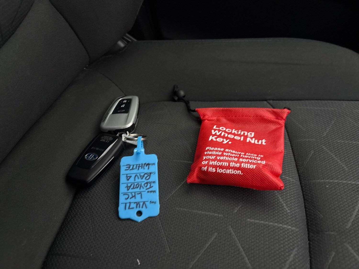 Used Toyota RAV4 2021 for sale - 77995526: Photo 34