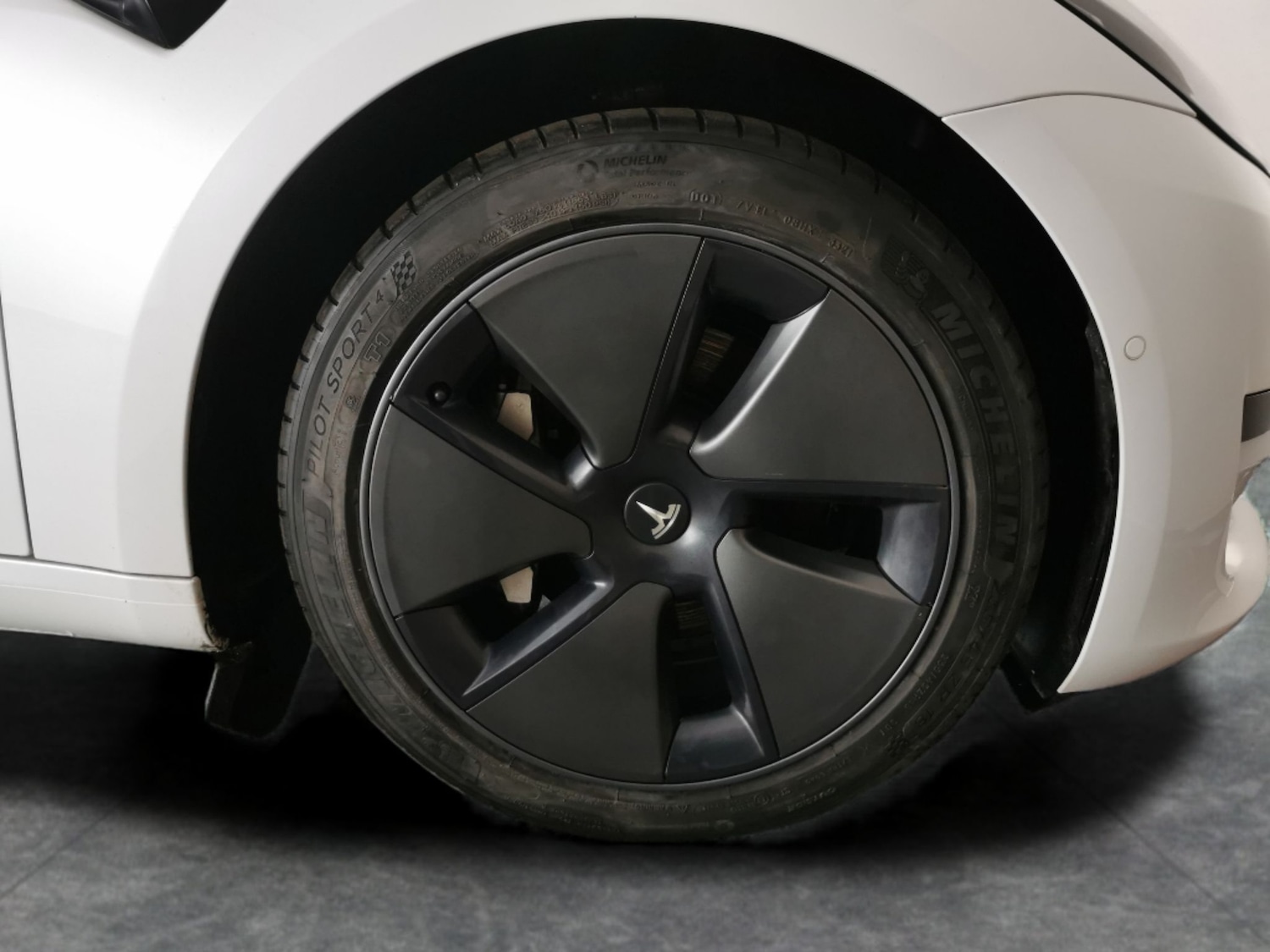 Used Tesla Model 3 2021 for sale - 76748716: Photo 29