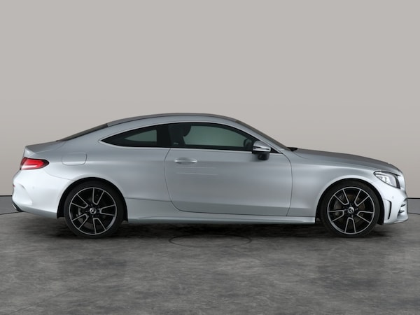 Used Mercedes-Benz C-Class 2019 for sale - 76255795: Photo 11