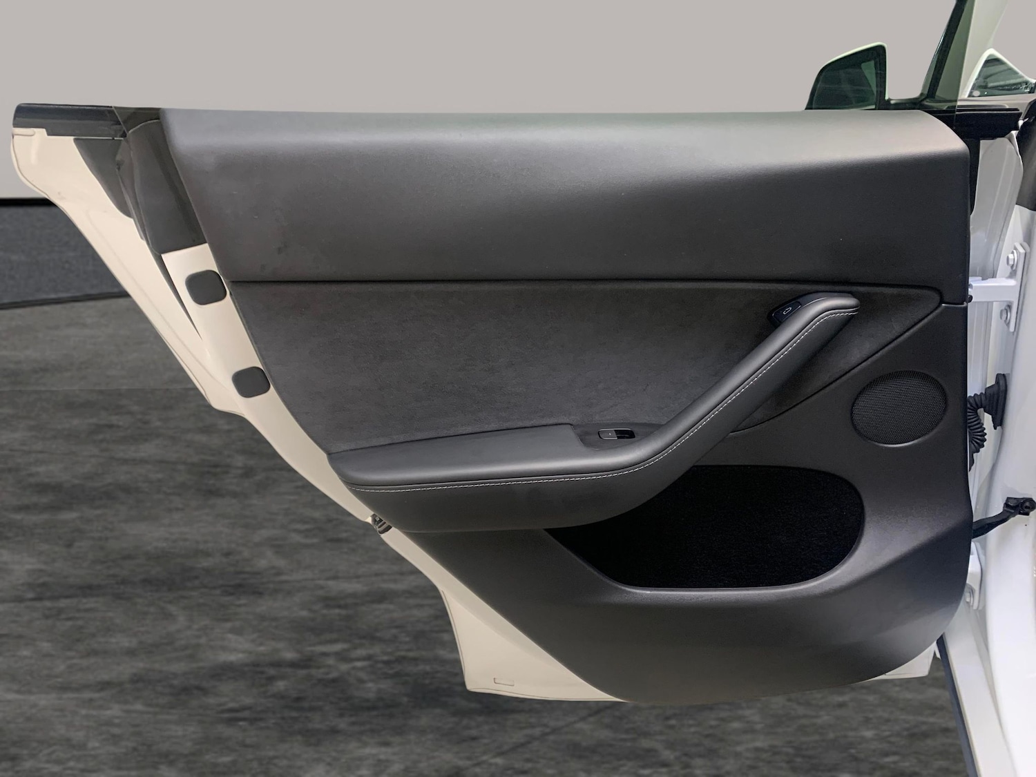 Used Tesla Model Y 2023 for sale - 77988643: Photo 27