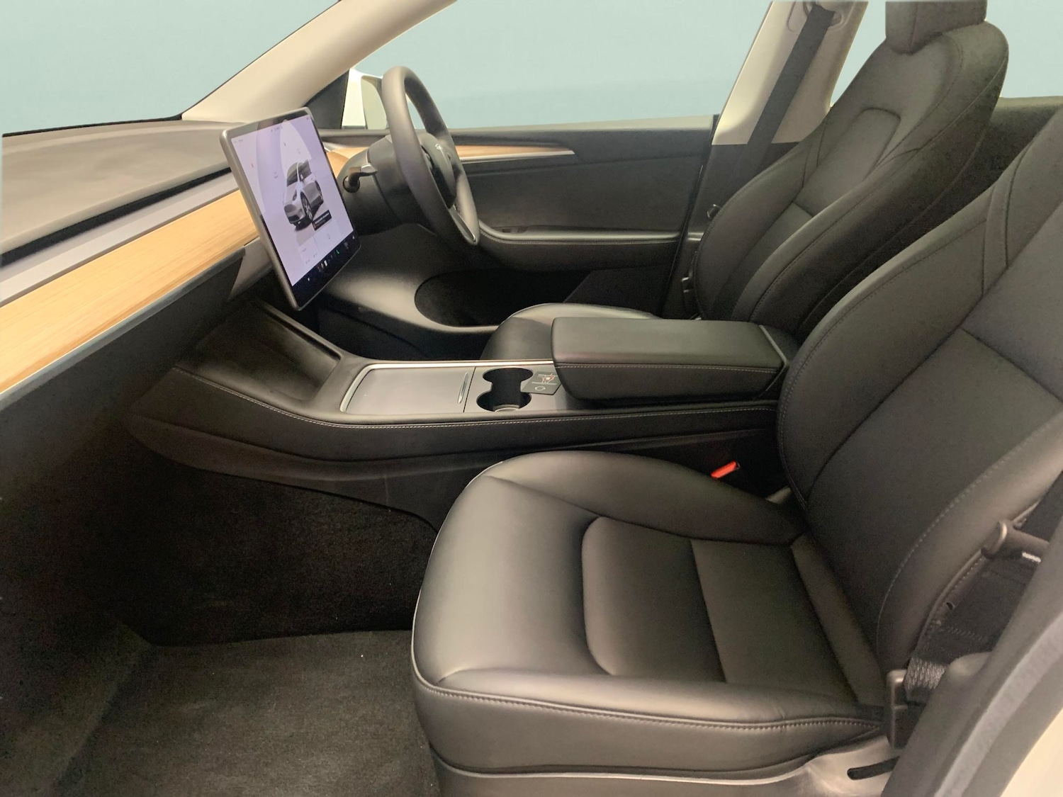 Used Tesla Model Y 2023 for sale - 77988643: Photo 4