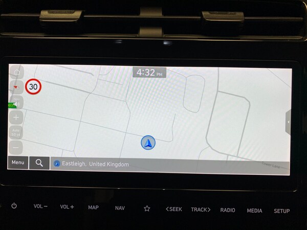 Used Hyundai TUCSON 2022 for sale - 76242345: Photo 8