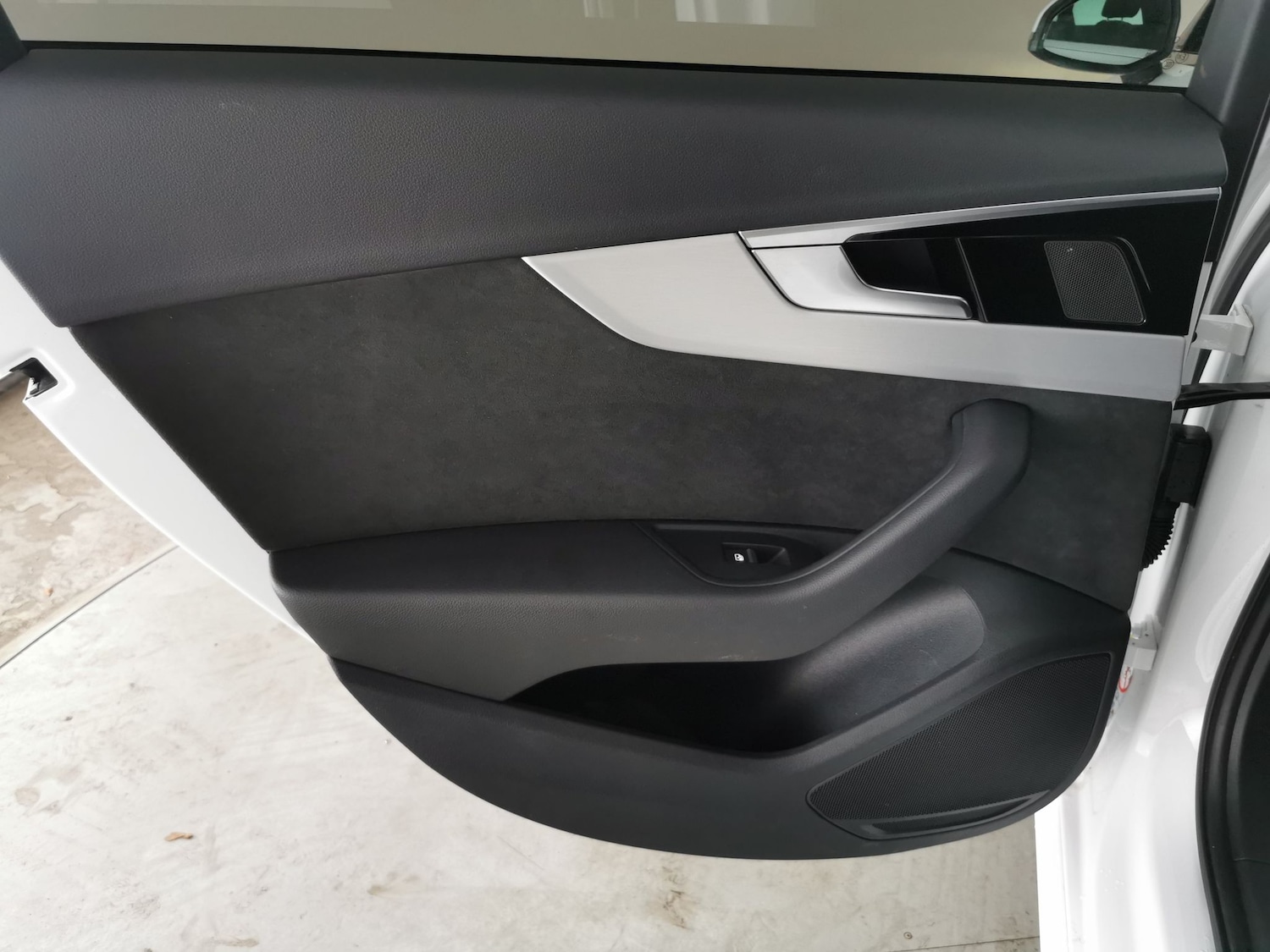 Used Audi A4 2023 for sale - 76542604: Photo 31