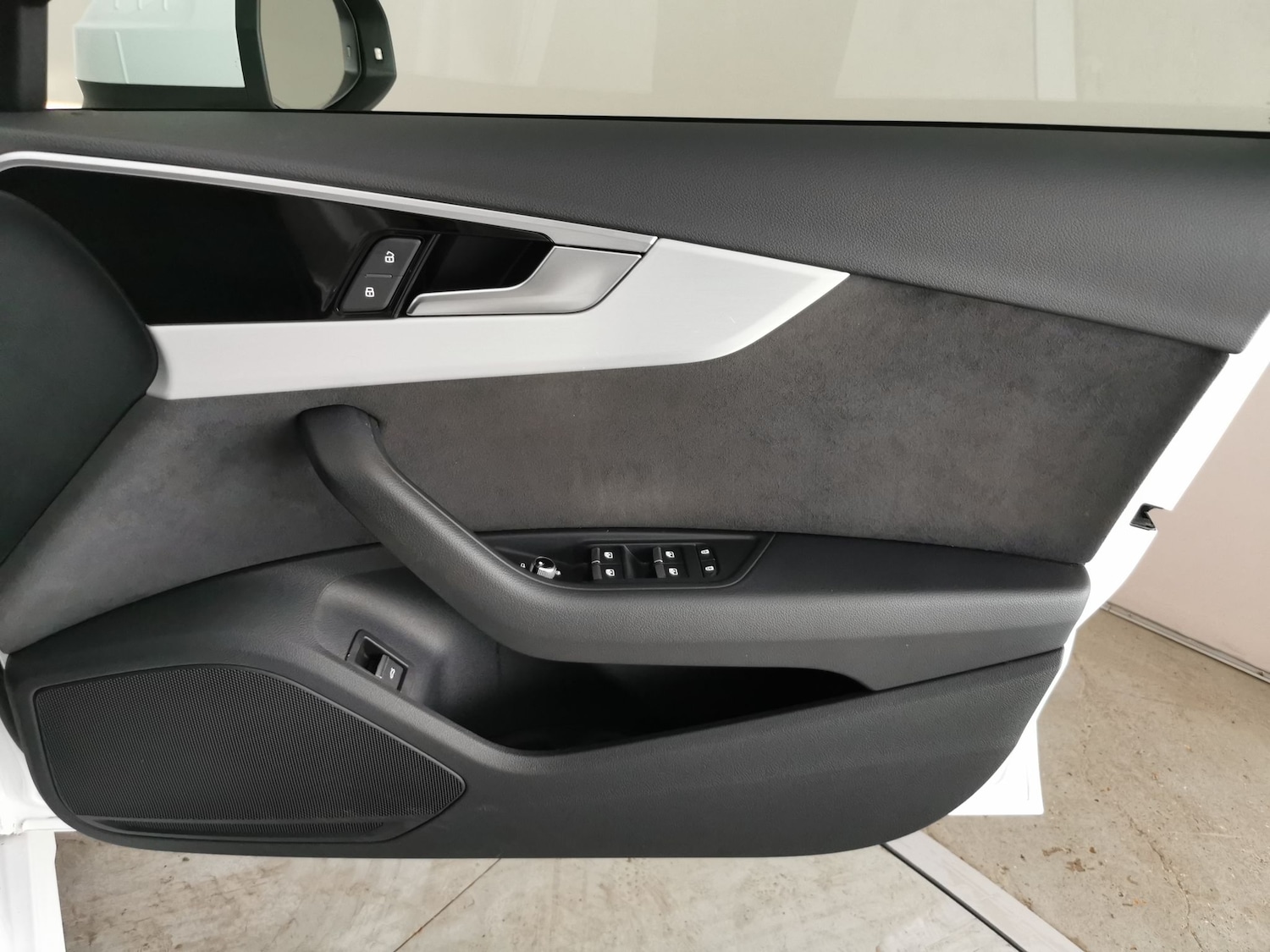 Used Audi A4 2023 for sale - 76542604: Photo 33