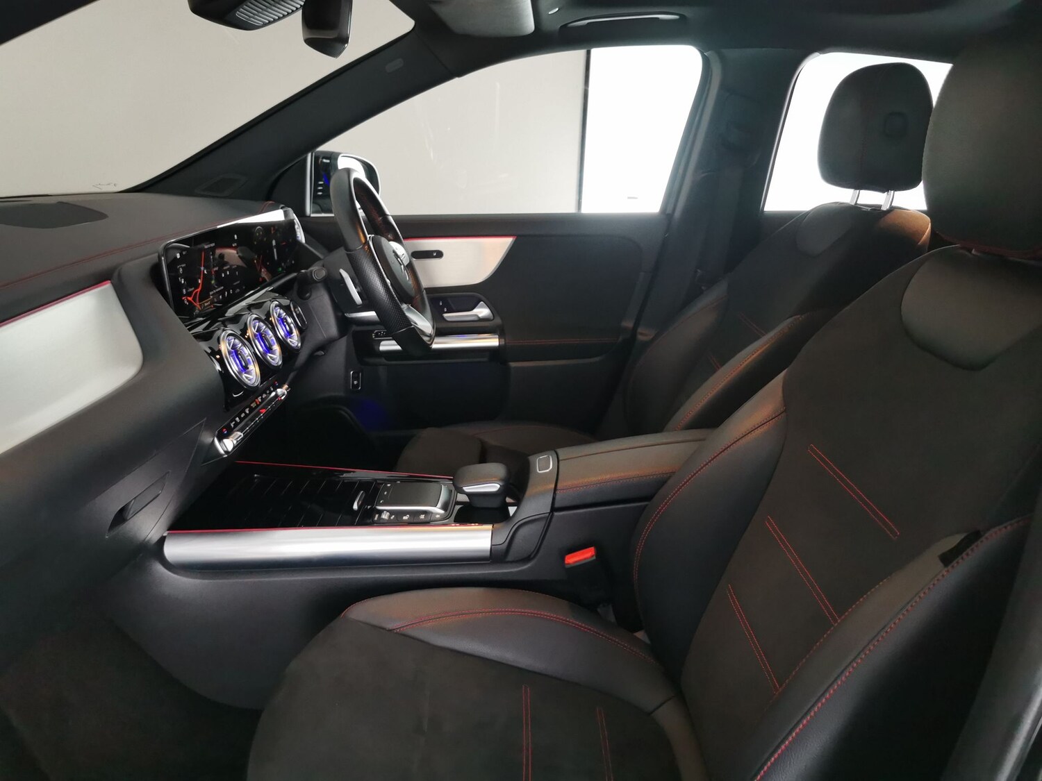 Used Mercedes-Benz EQA 2022 for sale - 76908339: Photo 4